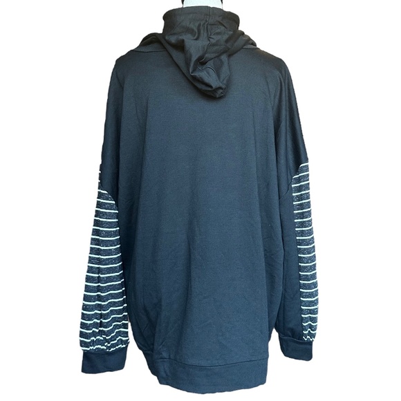 NWT Grace & Emma Black & White Striped Hoodie Sz XL - Picture 3 of 5